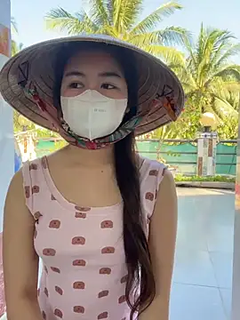 Snapshot of BabyThree_ chatting on 02/17/25, 08:52 BabyThree online show from 02/17/25, 08:52