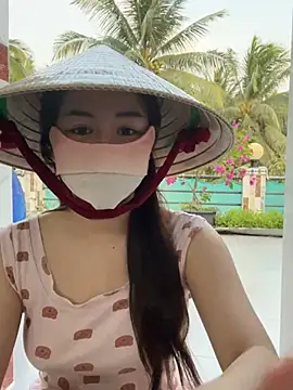 Snapshot of BabyThree_ chatting on 03/18/25, 02:37 BabyThree online show from 03/18/25, 02:37