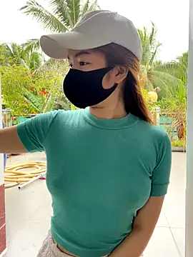 Snapshot of BabyThree_ chatting on 09/21/25, 08:27 BabyThree online show from 09/21/25, 08:27