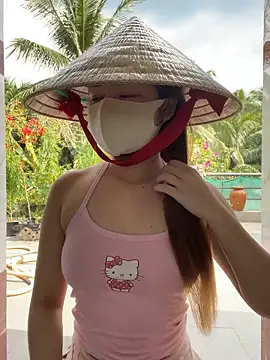 Snapshot of BabyThree_ chatting on 11/10/25, 06:45 BabyThree online show from 11/10/25, 06:45