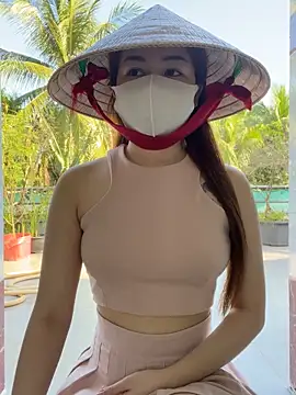 Snapshot of BabyThree_ chatting on 12/05/25, 08:12 BabyThree online show from 12/05/25, 08:12