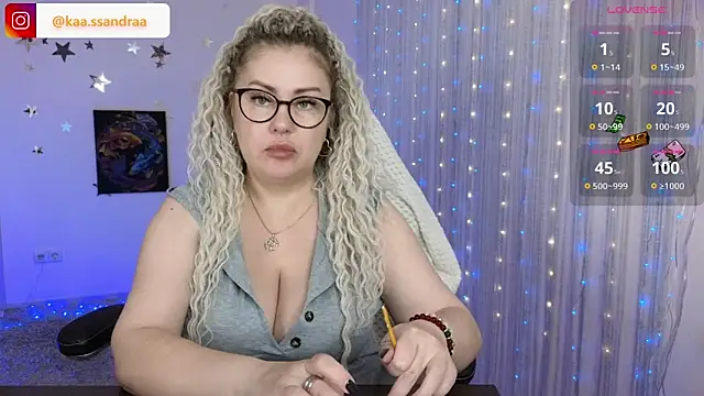 Snapshot of misskaassandraa chatting on 12/24/24, 07:55 misskaassandraa online show from 12/24/24, 07:55