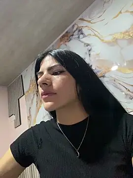 liss hot  online show from 09/23/25, 10:35