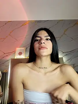 liss hot  online show from 09/24/25, 10:46