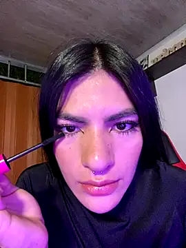 liss hot  online show from 10/08/25, 07:22