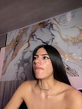 liss hot  online show from 10/15/25, 07:58