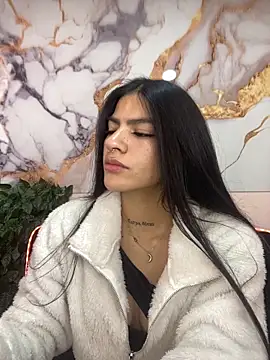 liss hot  online show from 10/27/25, 02:43