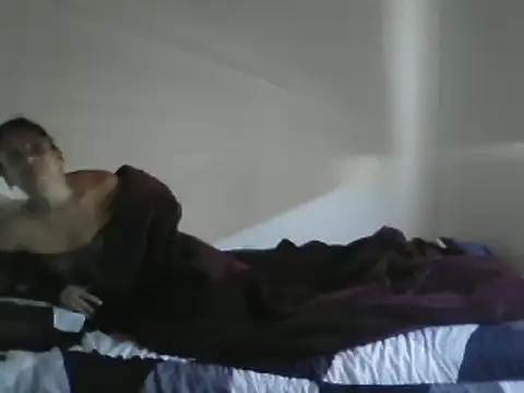 Snapshot of titssmall123 chatting on 12/11/24, 02:54 titssmall123 online show from 12/11/24, 02:54