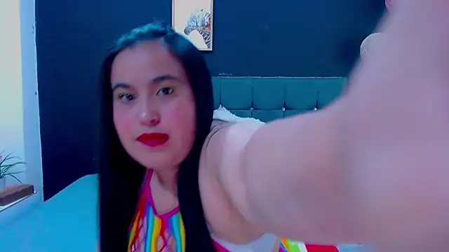 mia xx1 online show from 12/22/25, 06:10