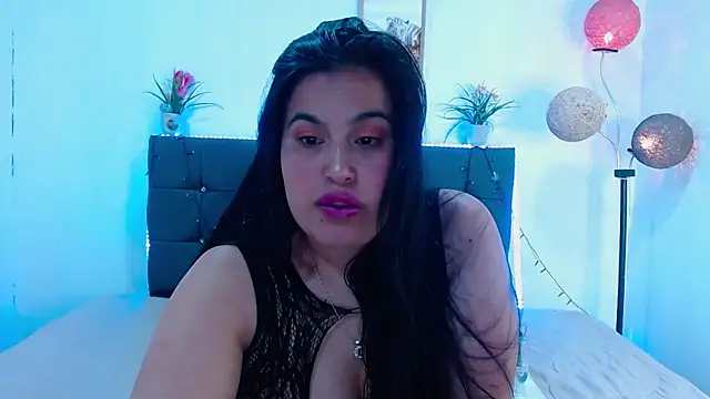 Snapshot of mia_xx1 chatting on 03/09/26, 05:00 mia xx1 online show from 03/09/26, 05:00