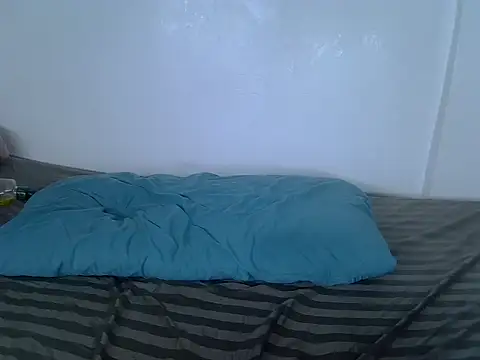 laetitia  online show from 11/05/25, 12:32