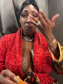 Snapshot of CUMQUEEN-XXX69 chatting on 09/14/25, 11:59 CUMQUEEN-XXX69 online show from 09/14/25, 11:59