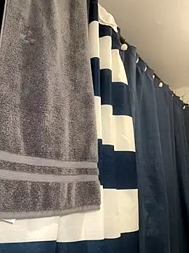 Snapshot of CUMQUEEN-XXX69 chatting on 10/23/25, 02:00 CUMQUEEN-XXX69 online show from 10/23/25, 02:00