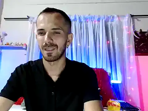 Tomas Tylor online show from 12/05/24, 01:14