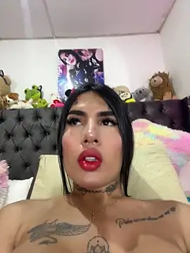 saragill323 online show from 01/18/25, 07:48