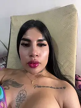 saragill323 online show from 01/31/25, 03:30