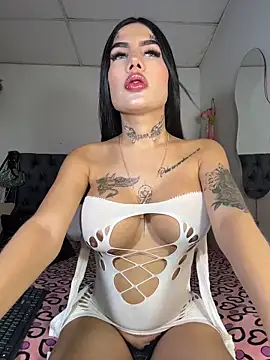 Snapshot of saragill323 chatting on 03/16/26, 10:36 saragill323 online show from 03/16/26, 10:36