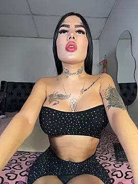 Snapshot of saragill323 chatting on 03/18/26, 10:57 saragill323 online show from 03/18/26, 10:57