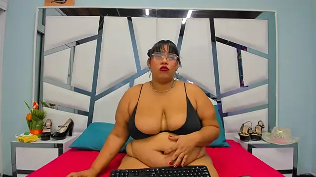 chanel hot 001 online show from 11/14/25, 01:48