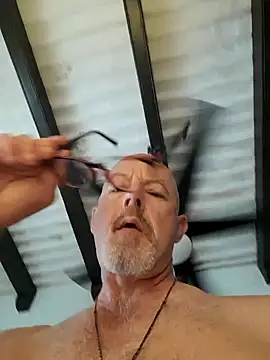 Snapshot of NOLAKINKYTYOP22 chatting on 03/10/25, 03:52 NOLAKINKYTYOP22 online show from 03/10/25, 03:52