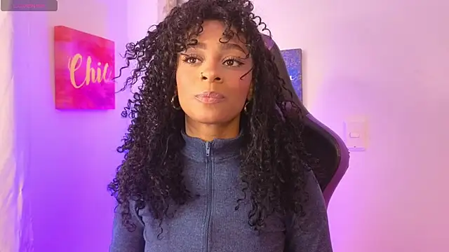 Snapshot of Heily_Fox chatting on 01/30/25, 07:39 Heily Fox online show from 01/30/25, 07:39