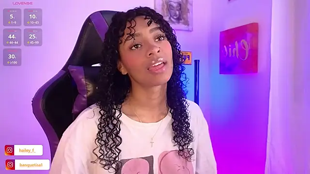 Snapshot of Heily_Fox chatting on 02/08/25, 07:37 Heily Fox online show from 02/08/25, 07:37