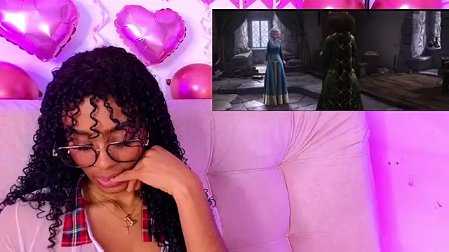 Snapshot of Heily_Fox chatting on 03/04/25, 09:40 Heily Fox online show from 03/04/25, 09:40