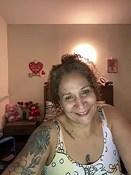 ladycreamypr2 online show from 02/10/26, 06:06