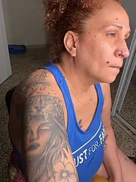 ladycreamypr2 online show from 03/19/26, 12:36