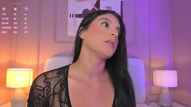 Snapshot of aria_greco chatting on 03/06/26, 02:52 aria greco online show from 03/06/26, 02:52