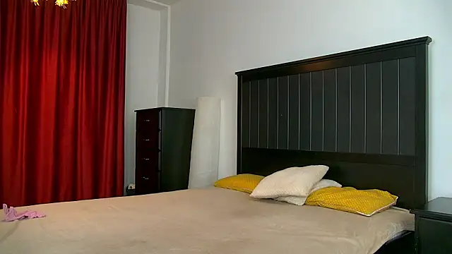 Snapshot of Yanira_Muslim chatting on 01/09/26, 05:10 Yanira Muslim online show from 01/09/26, 05:10