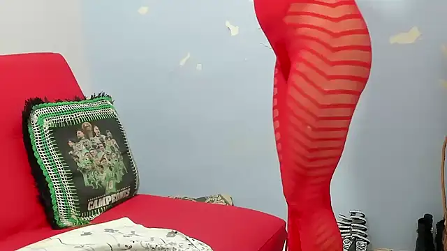 Snapshot of Latin_Mature975 chatting on 11/13/25, 08:35 Latin Mature975 online show from 11/13/25, 08:35