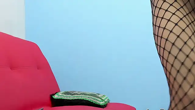 Snapshot of Latin_Mature975 chatting on 11/29/25, 08:06 Latin Mature975 online show from 11/29/25, 08:06