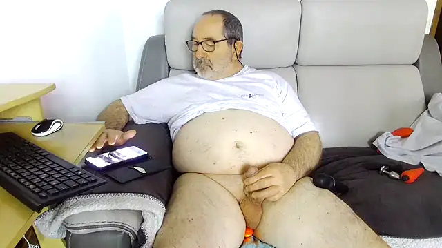 gillou1234 online show from 03/10/25, 08:48