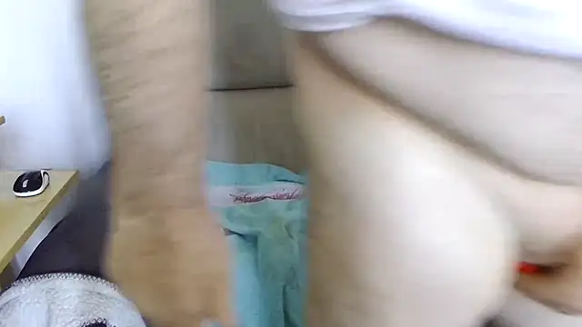 gillou1234 online show from 03/18/25, 09:52