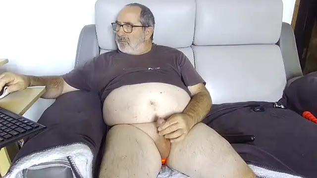 gillou1234 online show from 09/16/25, 09:21