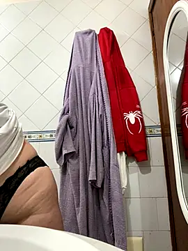 Snapshot of MargotKajira chatting on 10/20/25, 09:21 MargotKajira online show from 10/20/25, 09:21