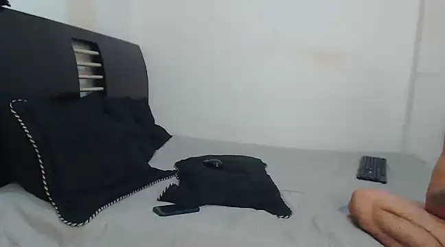 Hot Sharks  online show from 02/21/25, 12:39