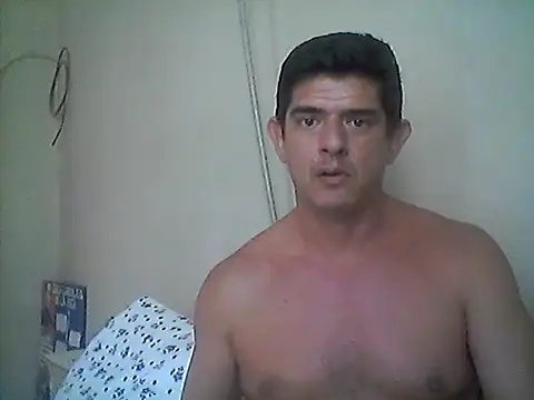 Snapshot of Marobronco chatting on 07/06/26, 04:31 Marobronco online show from 07/06/26, 04:31
