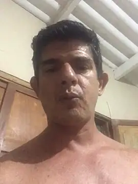 Snapshot of Marobronco chatting on 07/15/26, 01:11 Marobronco online show from 07/15/26, 01:11