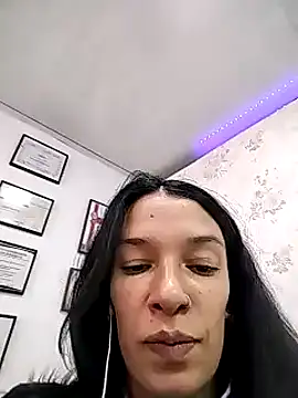 rebekka simpson online show from 02/07/25, 03:30