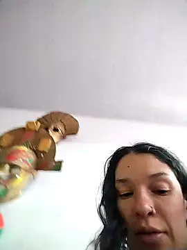 rebekka simpson online show from 10/01/25, 03:40