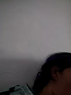 Snapshot of rebekka_simpson chatting on 03/10/26, 12:32 rebekka simpson online show from 03/10/26, 12:32