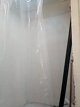 allissonw13 online show from 01/19/25, 11:43