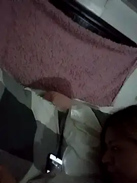 allissonw13 online show from 03/08/25, 07:49