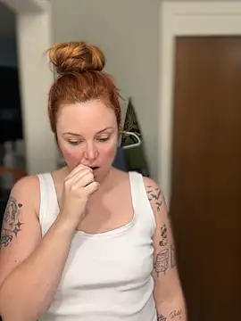 Snapshot of Blaze_Baby chatting on 03/23/26, 02:21 Blaze Baby online show from 03/23/26, 02:21