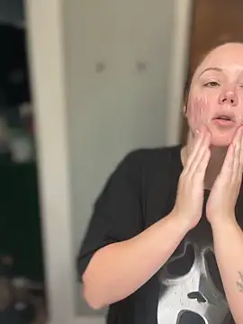 Snapshot of Blaze_Baby chatting on 04/10/26, 02:11 Blaze Baby online show from 04/10/26, 02:11