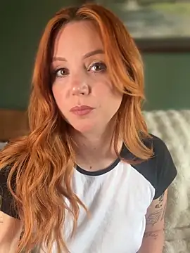 Snapshot of Blaze_Baby chatting on 04/15/26, 02:35 Blaze Baby online show from 04/15/26, 02:35