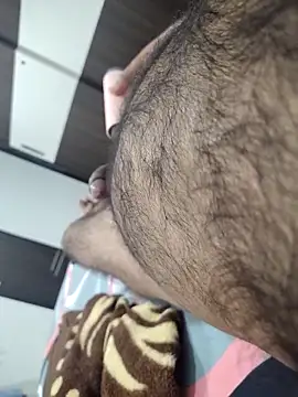 Snapshot of John_mccoy@xh chatting on 12/19/25, 09:22 John mccoyxh online show from 12/19/25, 09:22