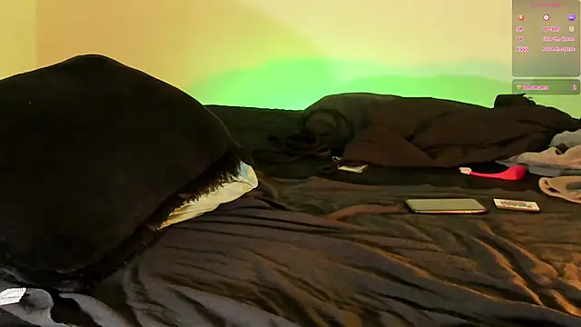 Snapshot of Teo_skinny chatting on 03/13/25, 12:27 Teo skinny online show from 03/13/25, 12:27